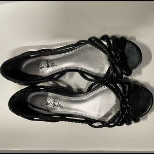 LifeStride black wedged peep-toe